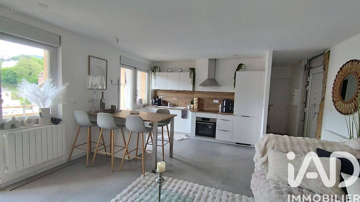 Photo 1 - Appartement à OYONNAX