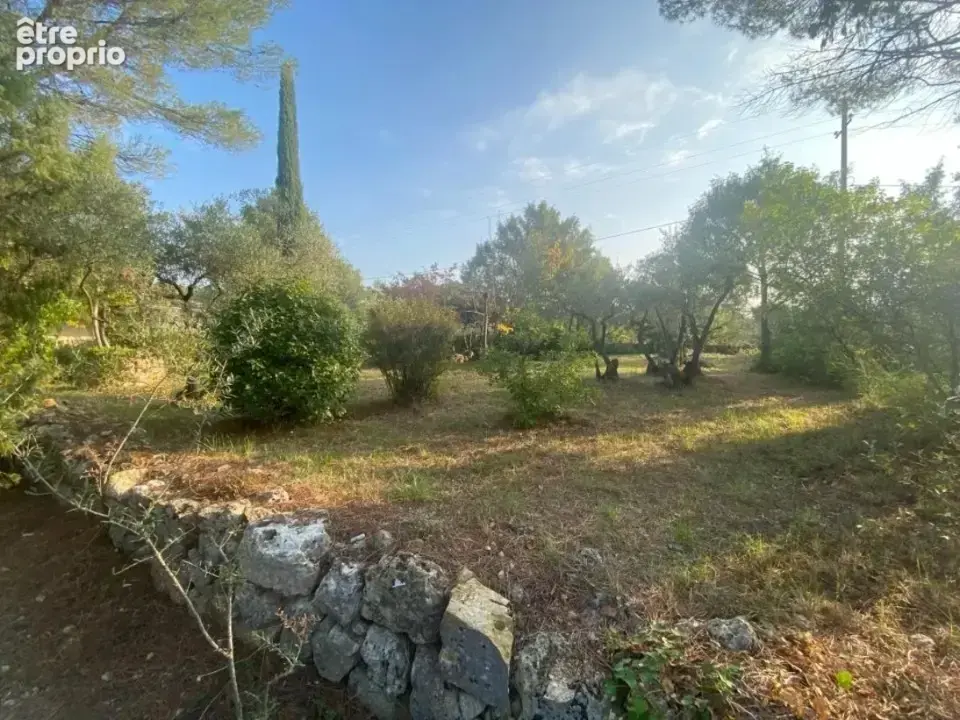 Terrain 1162 m² à Carces  - photo 2