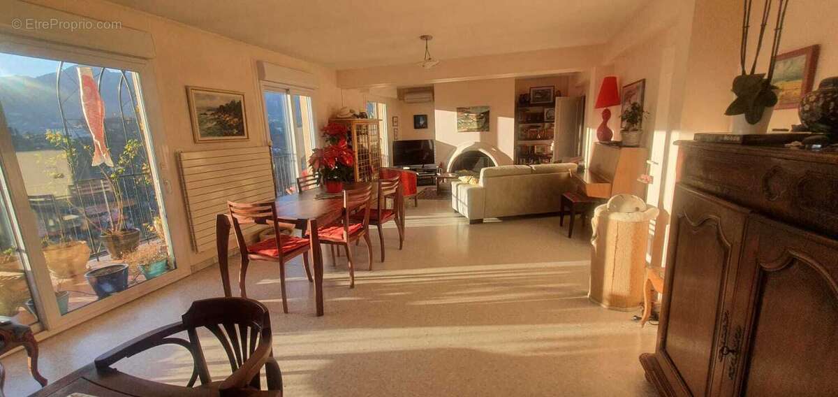 Appartement à MENTON