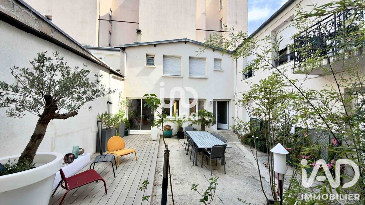 Photo 1 - Appartement à CLICHY