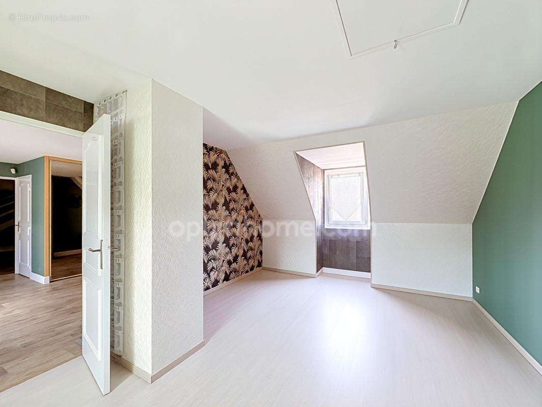 Maison à vendre 7 pièces TAVERNY (95) 175m² - photo 14