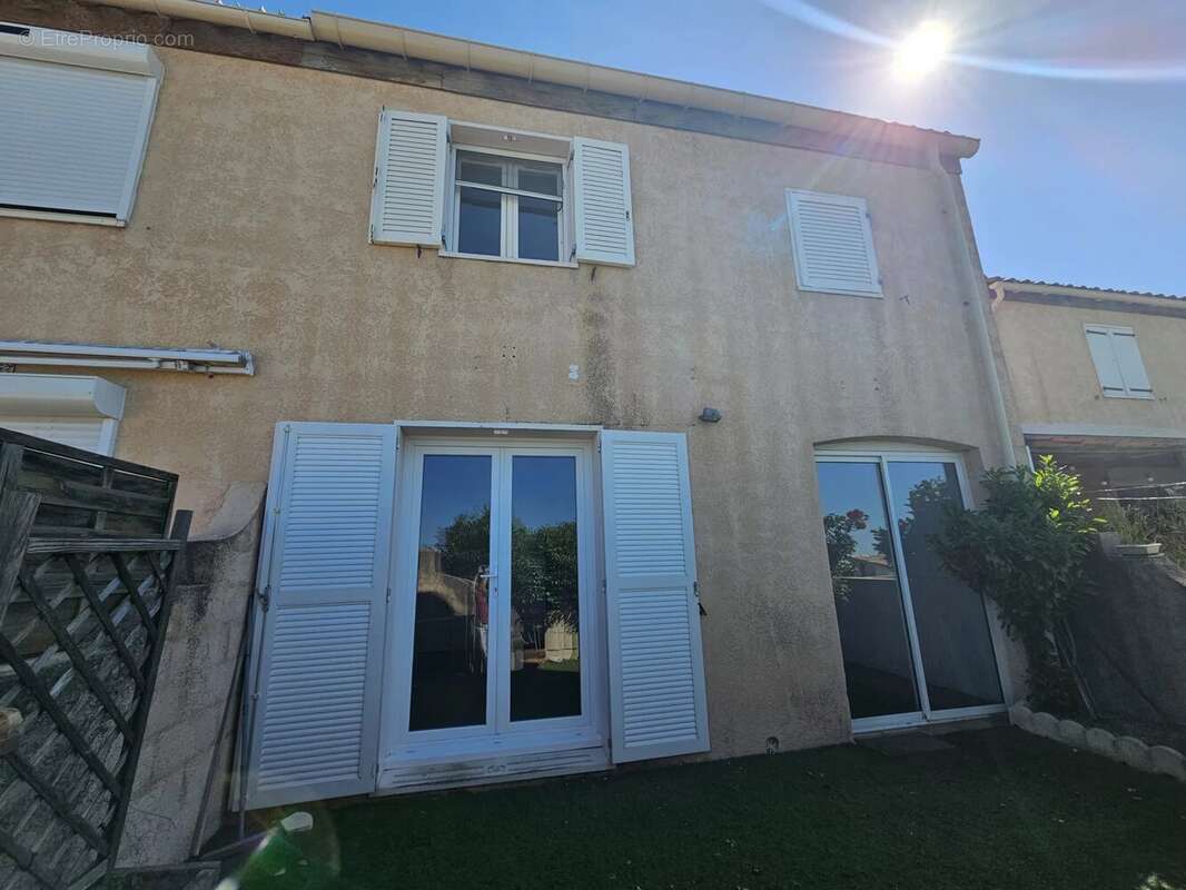 Maison à SAINT-VALLIER-DE-THIEY