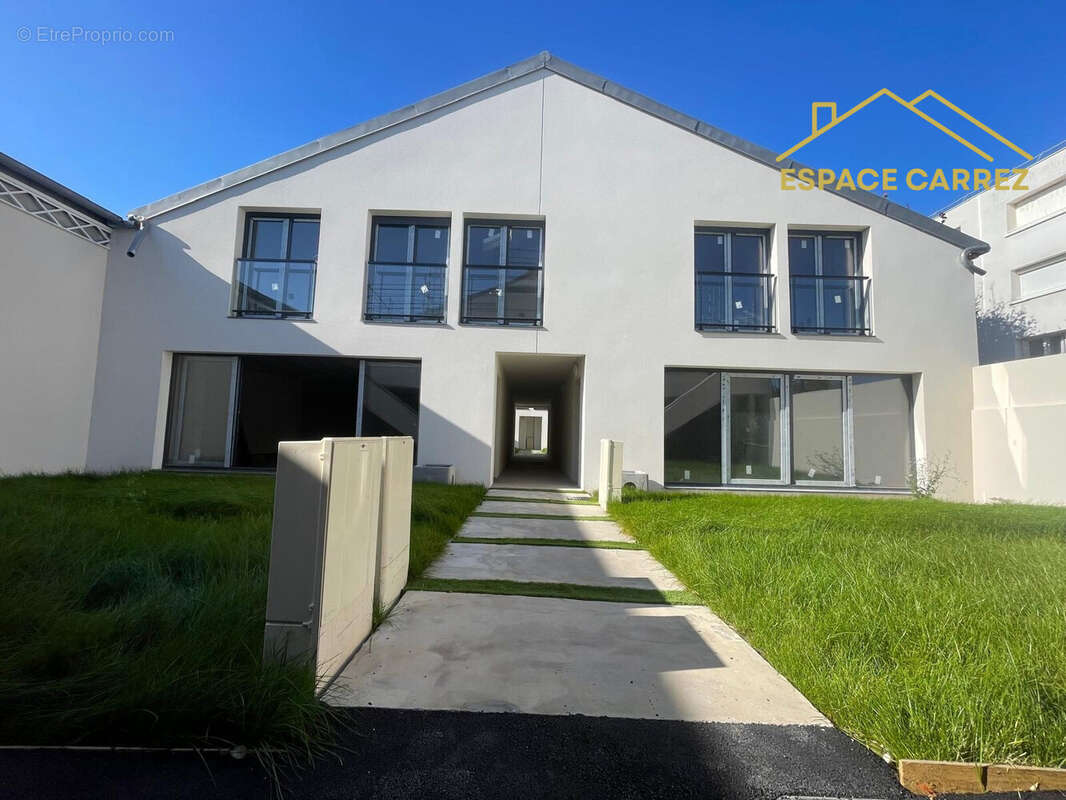 Maison à SAINT-MAUR-DES-FOSSES