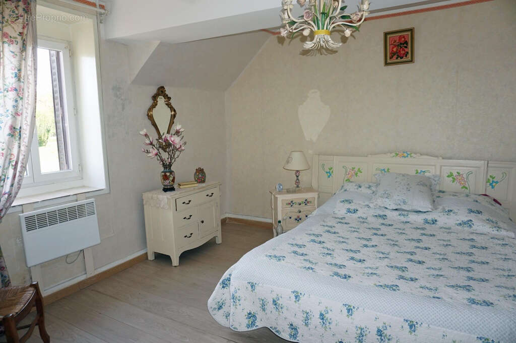 Maison à PARAY-LE-MONIAL