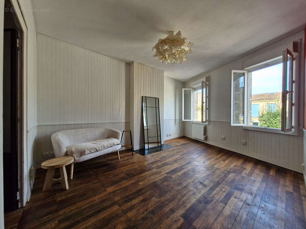 Appartement à BORDEAUX