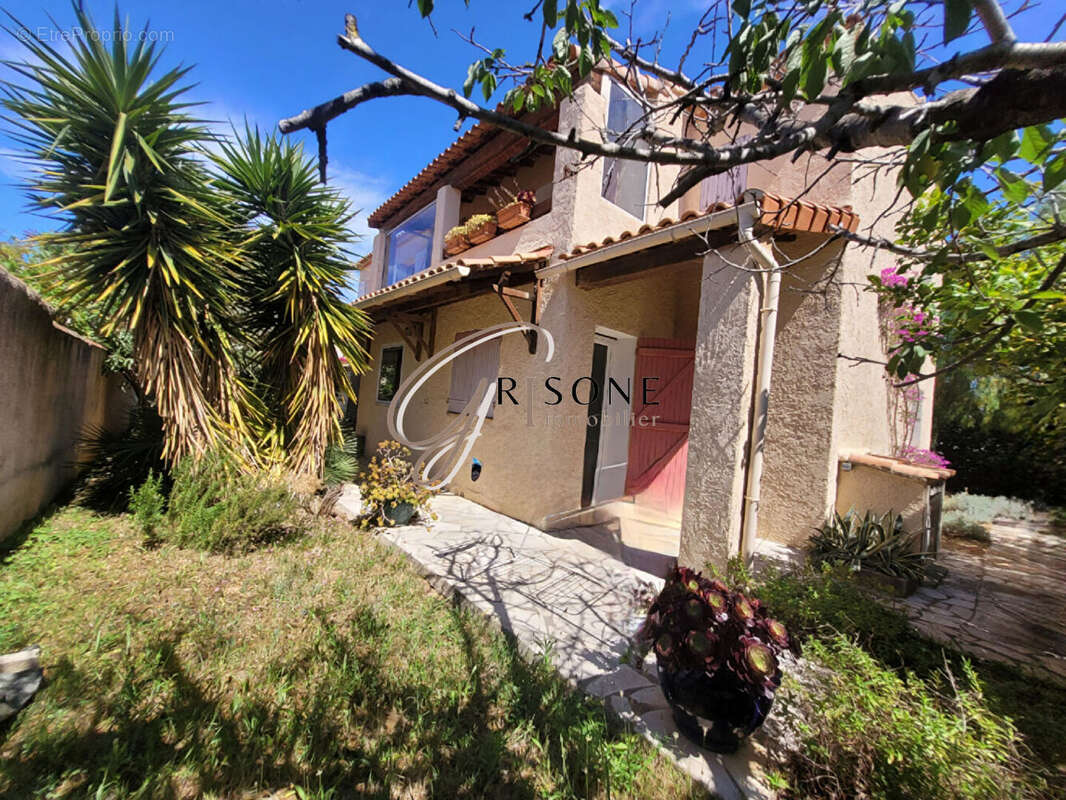 Maison à SIX-FOURS-LES-PLAGES