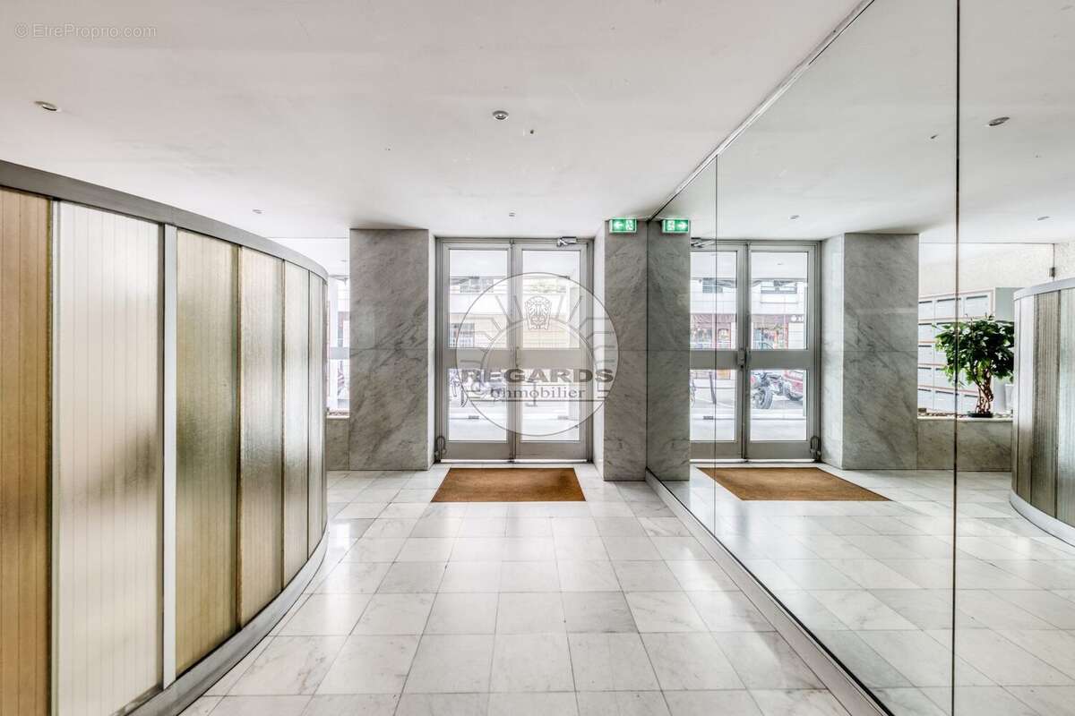 Appartement 45 m² à Paris-15e  - photo 6