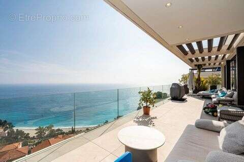 Maison à ROQUEBRUNE-CAP-MARTIN