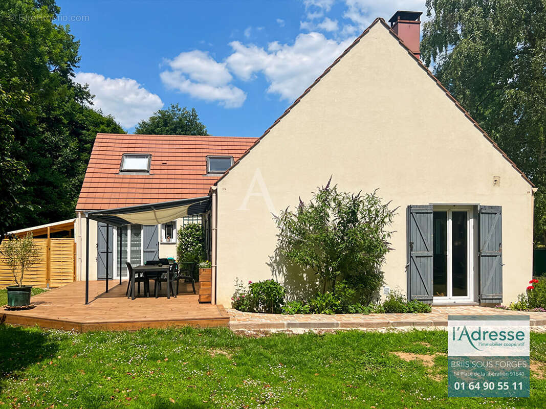 Maison à BRIIS-SOUS-FORGES