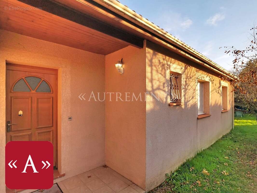 Maison à SAINT-SULPICE