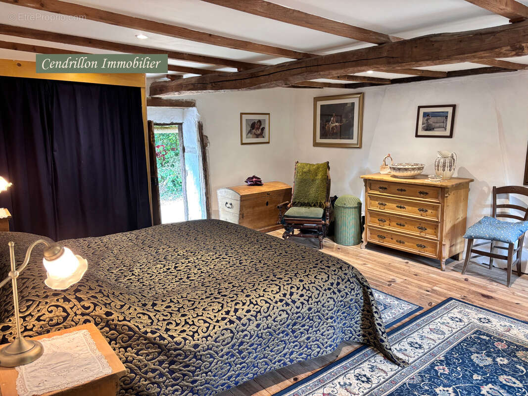 Maison à CHATELUS-LE-MARCHEIX