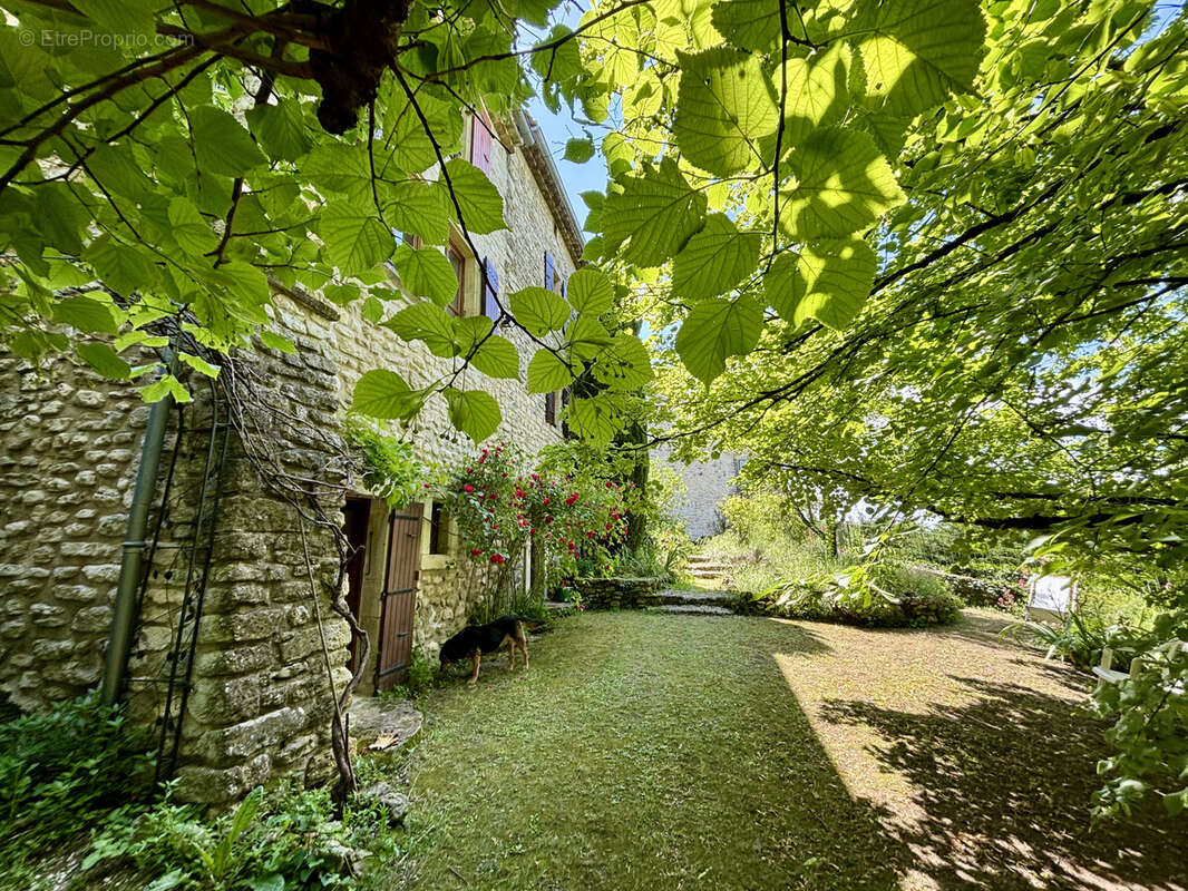 Maison à GRIGNAN