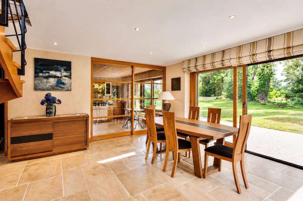 Maison d'architecte - 197 m² - golf de baden - photo 13