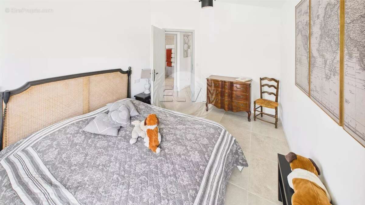 Maison à PLAN-DE-LA-TOUR