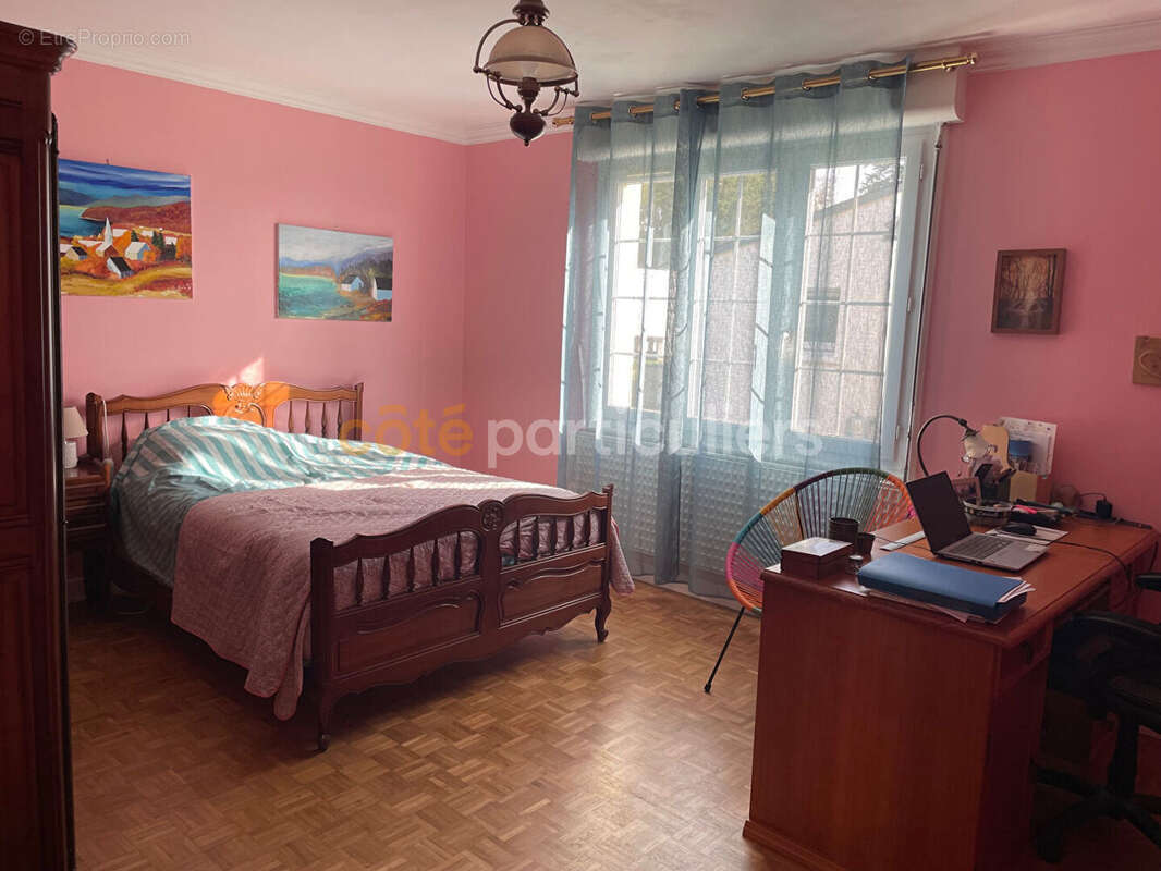 Maison néo-bretonne lumineuse avec 3 grandes chambres , très bon état. - photo 5