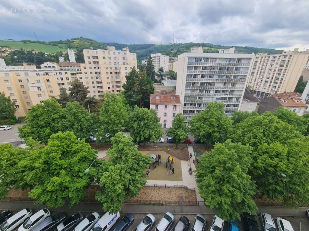 Appartement à SAINT-ETIENNE