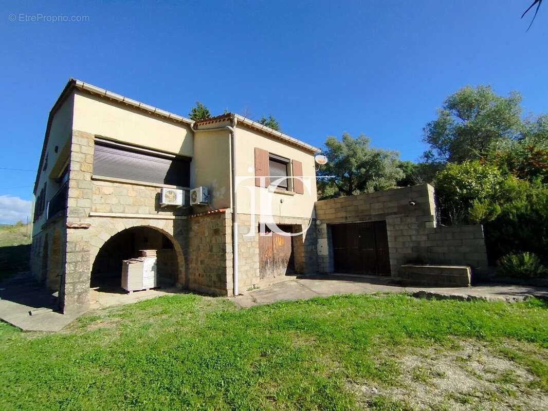 Maison à SAINT-PAUL-LE-JEUNE