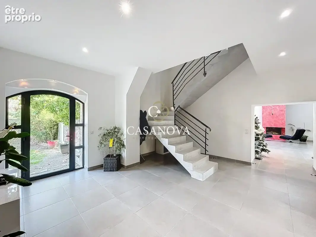 Maison de charme rénovée esprit loft avec piscine et volumes généreux  Pézenas - photo 17