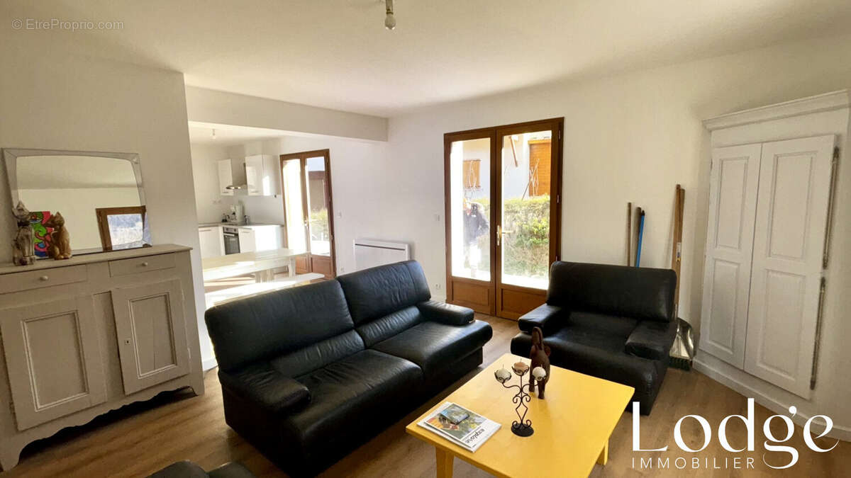 Appartement à LE MONETIER-LES-BAINS