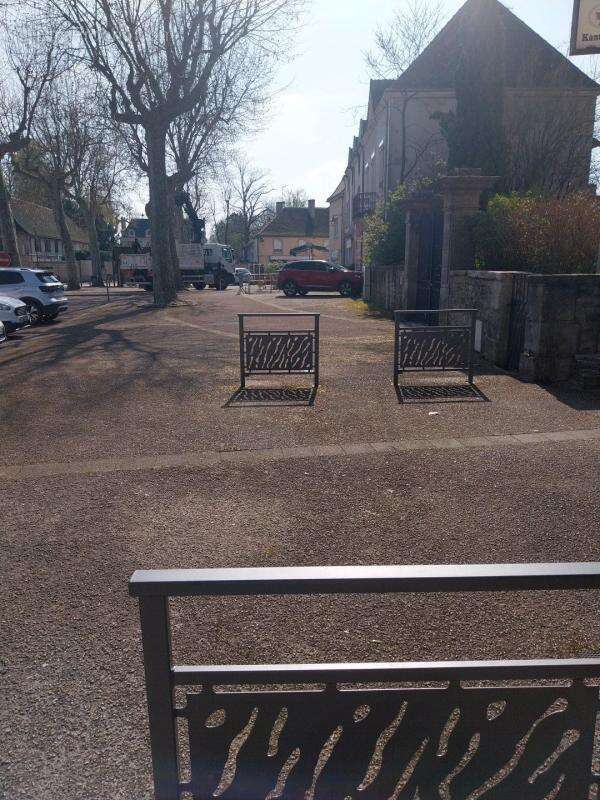 Commerce à SAINT-GERMAIN-DU-PLAIN