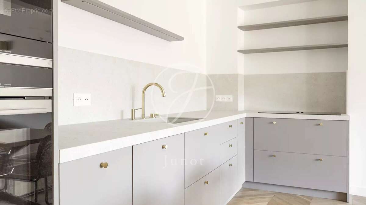 Appartement à PARIS-6E