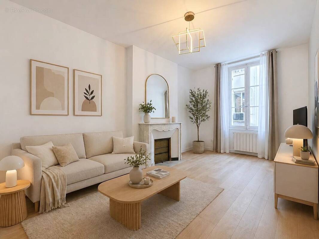 Appartement à MARSEILLE-1E