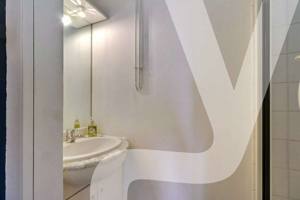 Appartement à PARIS-11E