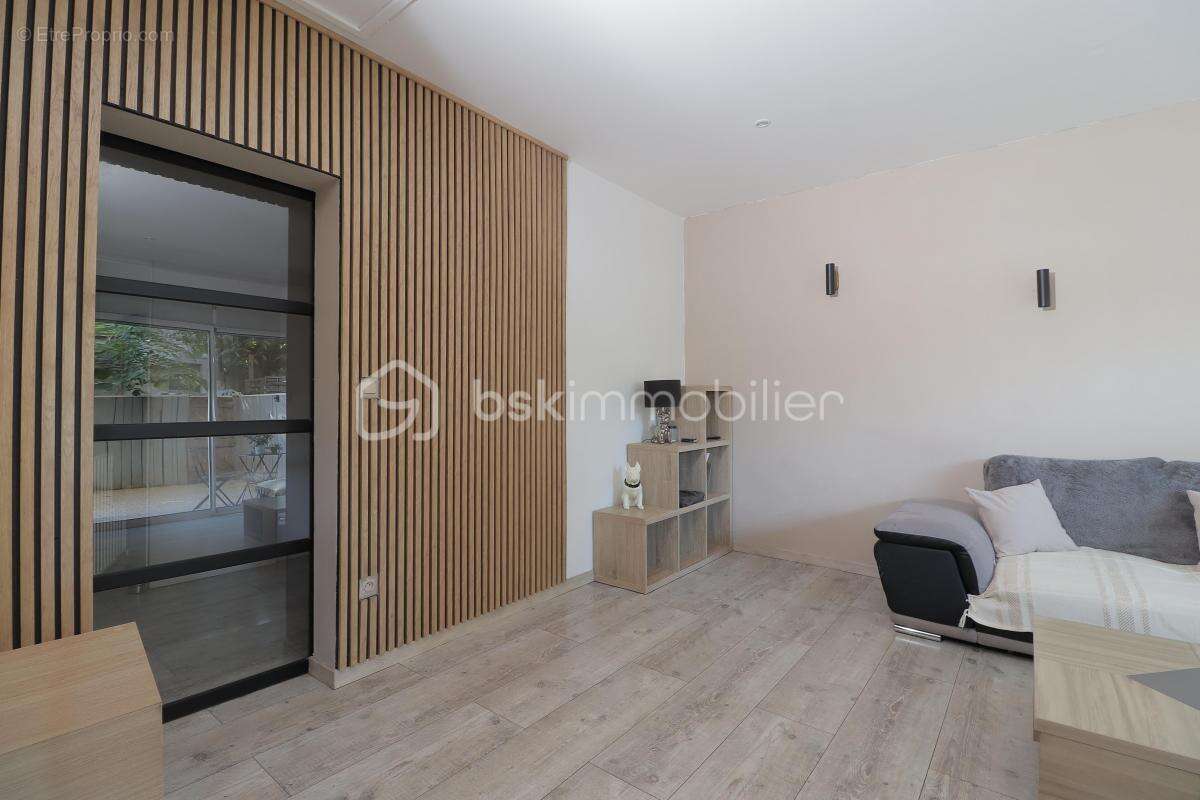 Maison à SAINT-LAURENT-D&#039;AIGOUZE