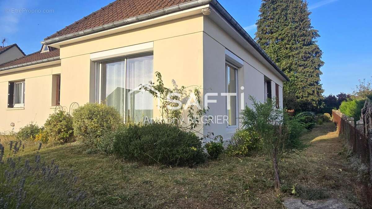 Photo 3 - Maison à SAINT-GEORGES-DES-GROSEILLERS