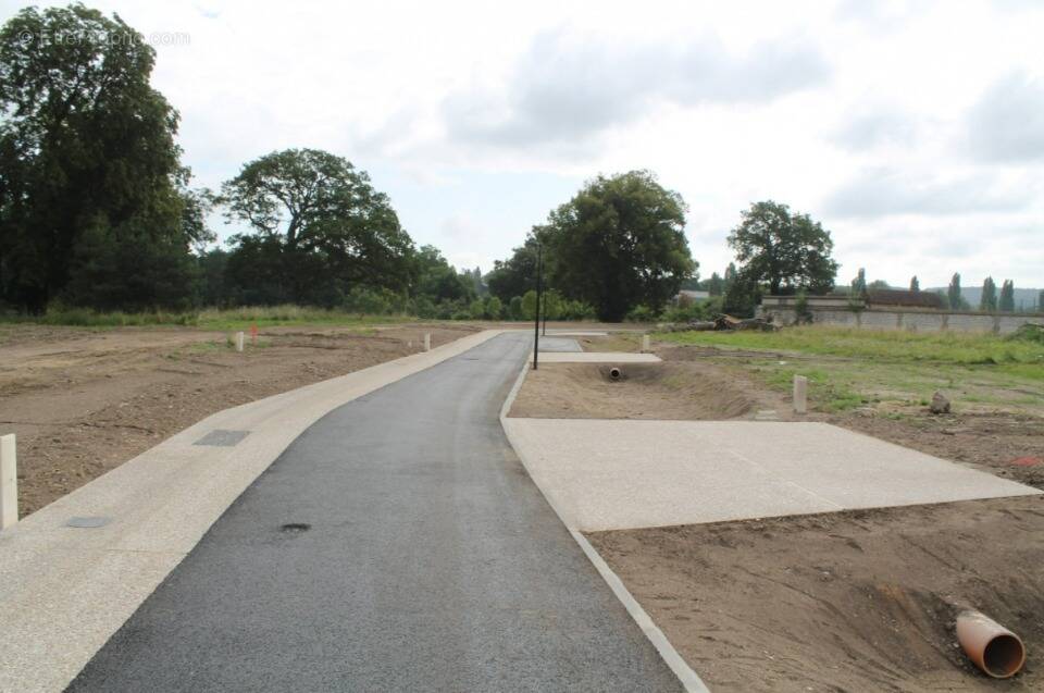 Terrain à FAUVILLE-EN-CAUX