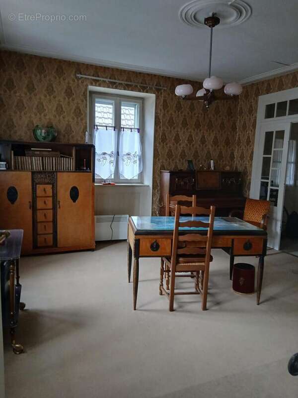 Photo 2 - Maison à ROUGEMONT-LE-CHATEAU