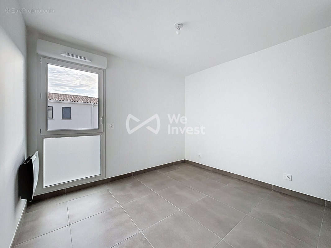 Appartement à VIC-LA-GARDIOLE