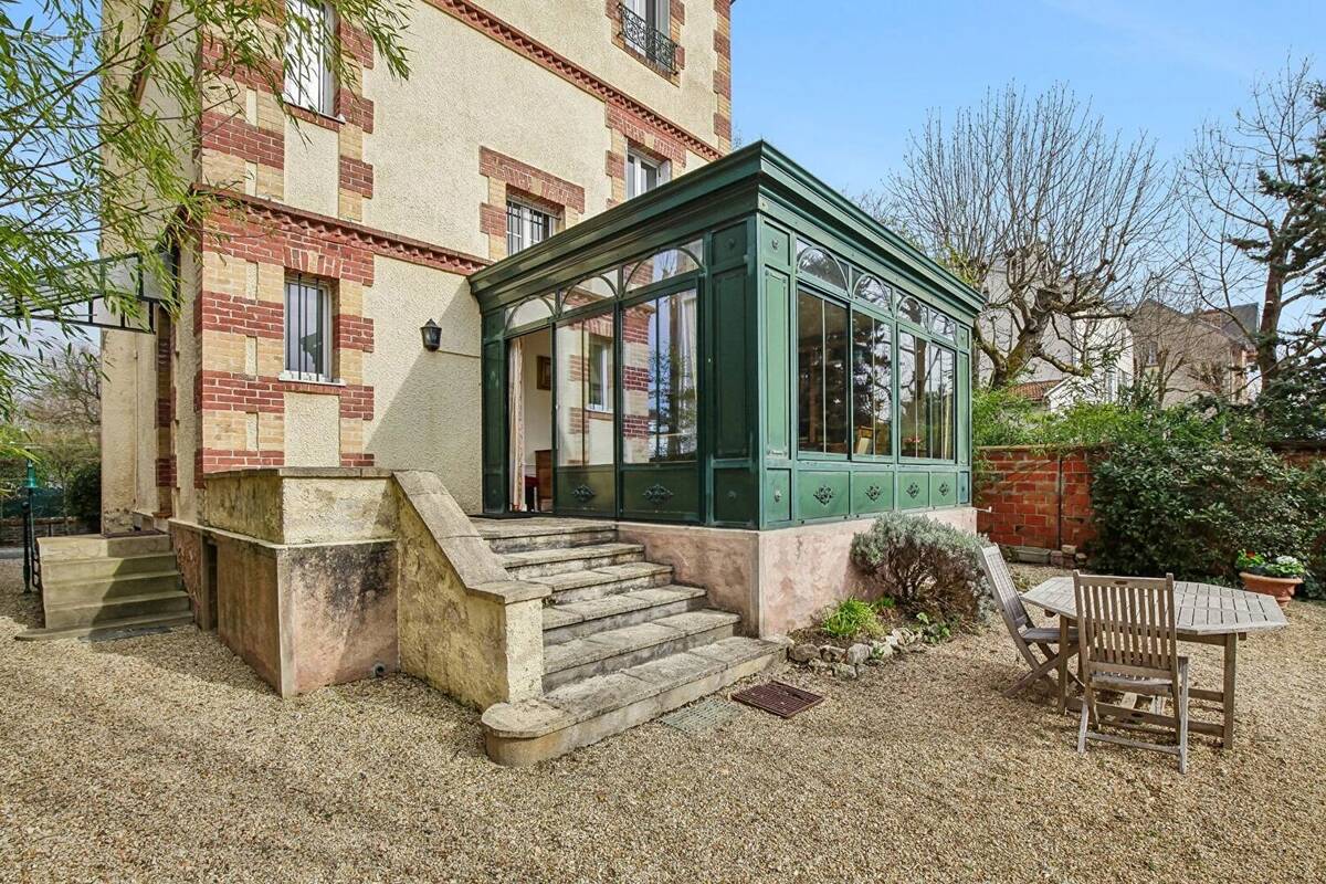 Maison à LE VESINET