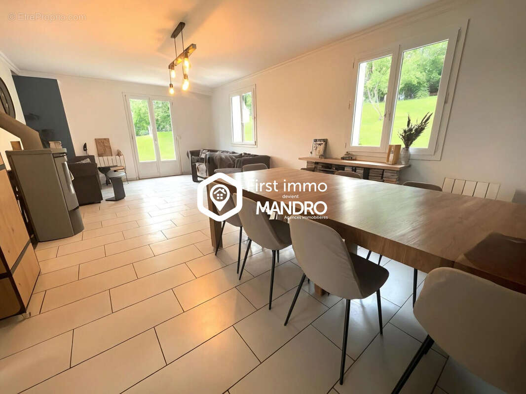 Maison à THORIGNY-SUR-MARNE