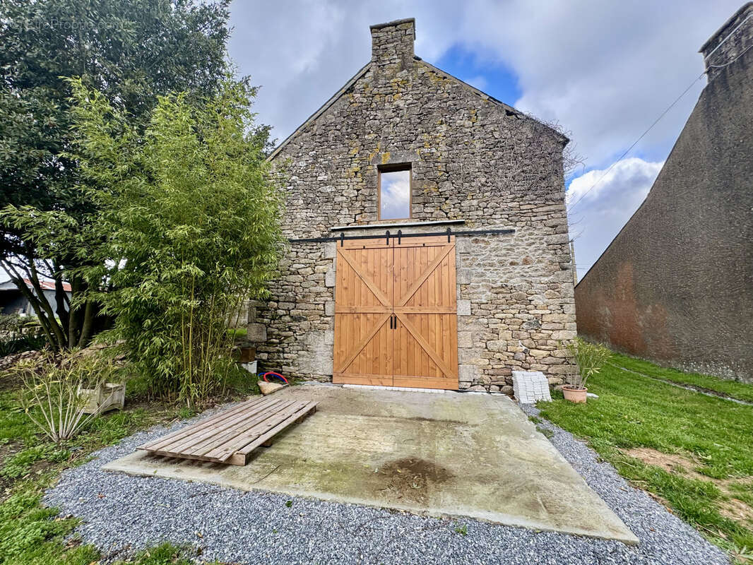 Maison à CADEN