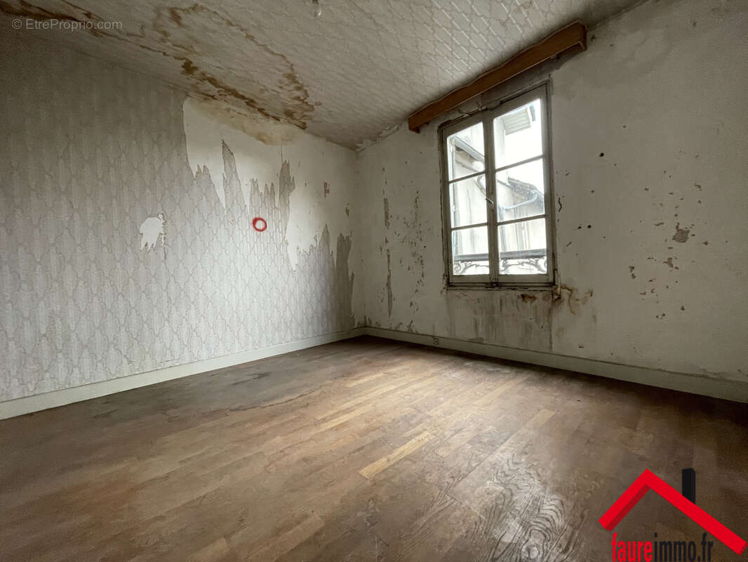 Appartement à ALLASSAC