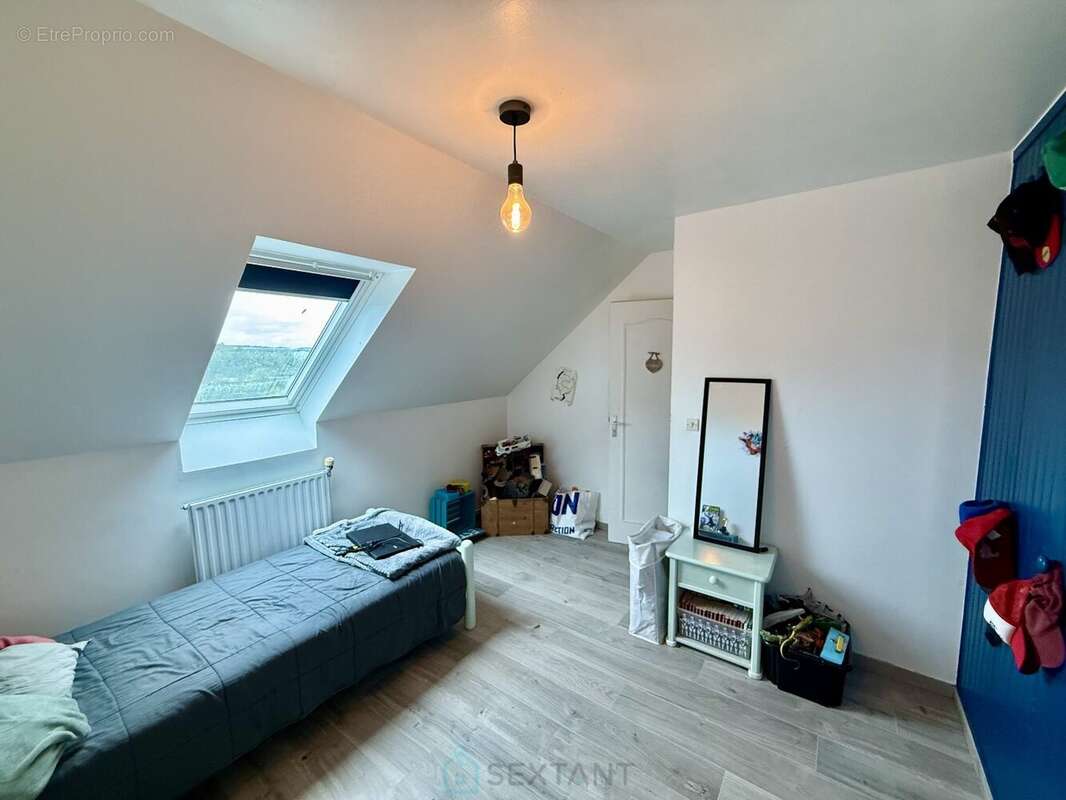 Maison à VILLERS-ECALLES