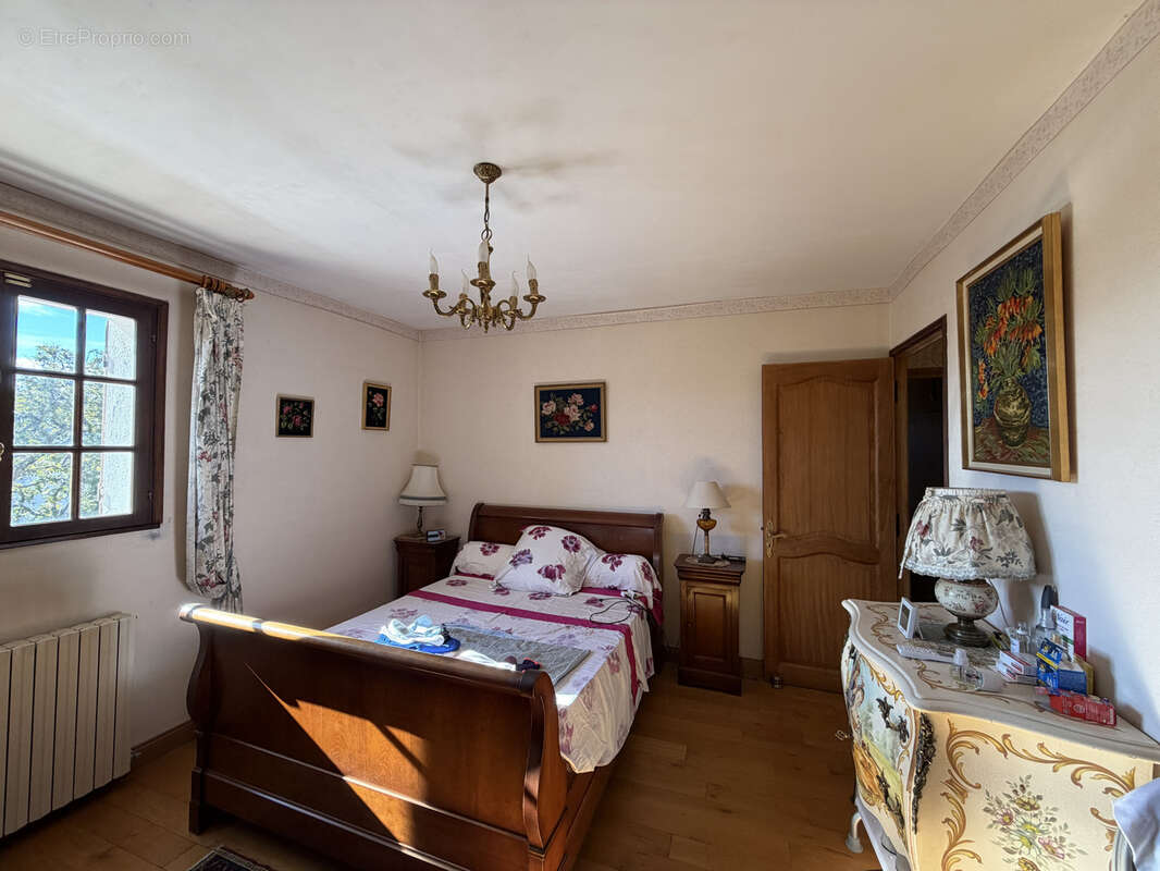 Maison à SAINT-MAXIMIN-LA-SAINTE-BAUME