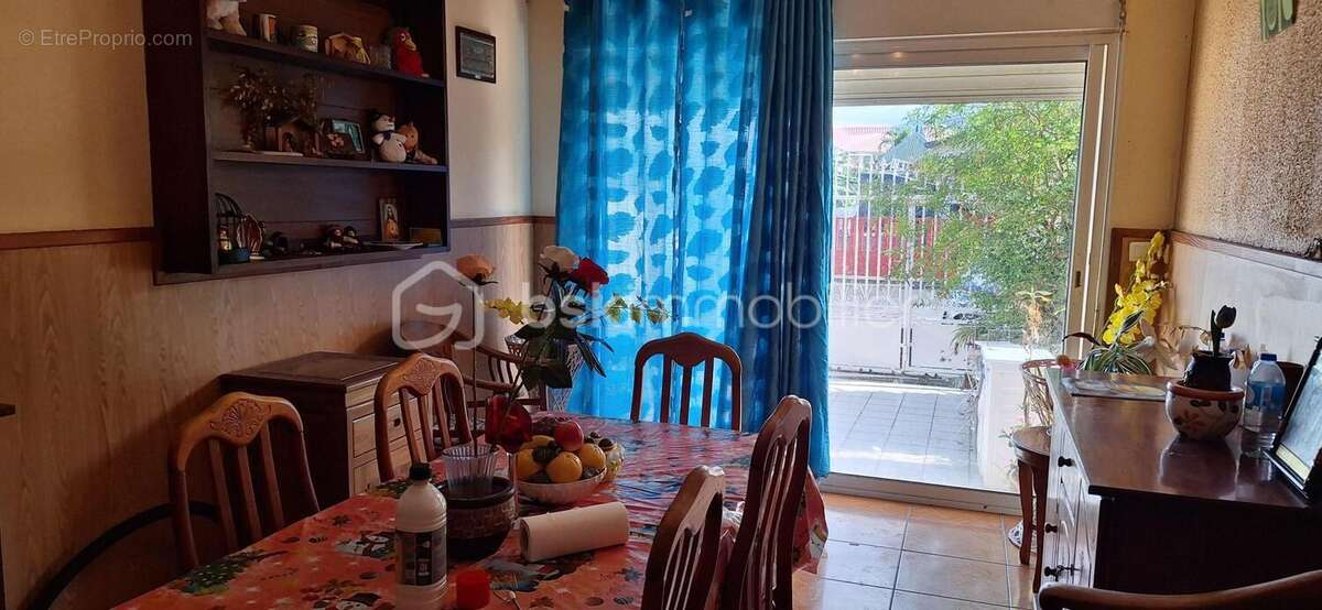 BRAS-PANON – Maison familiale de 132 m² avec jardin de 517 m² – 4 chambres - photo 4