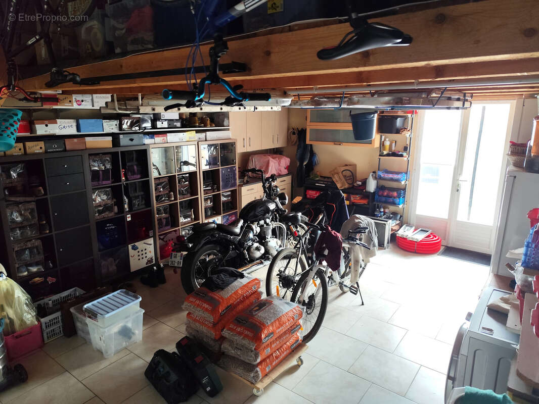 Maison à JONQUIERES-SAINT-VINCENT