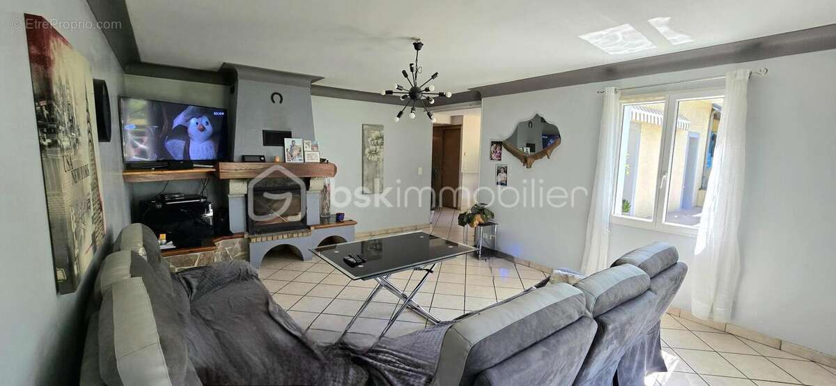 Maison à VILLELONGUE