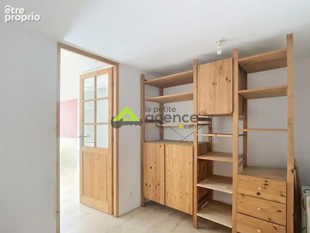 Maison de bourg de 80 m2 - jardin- bois et puits - photo 5