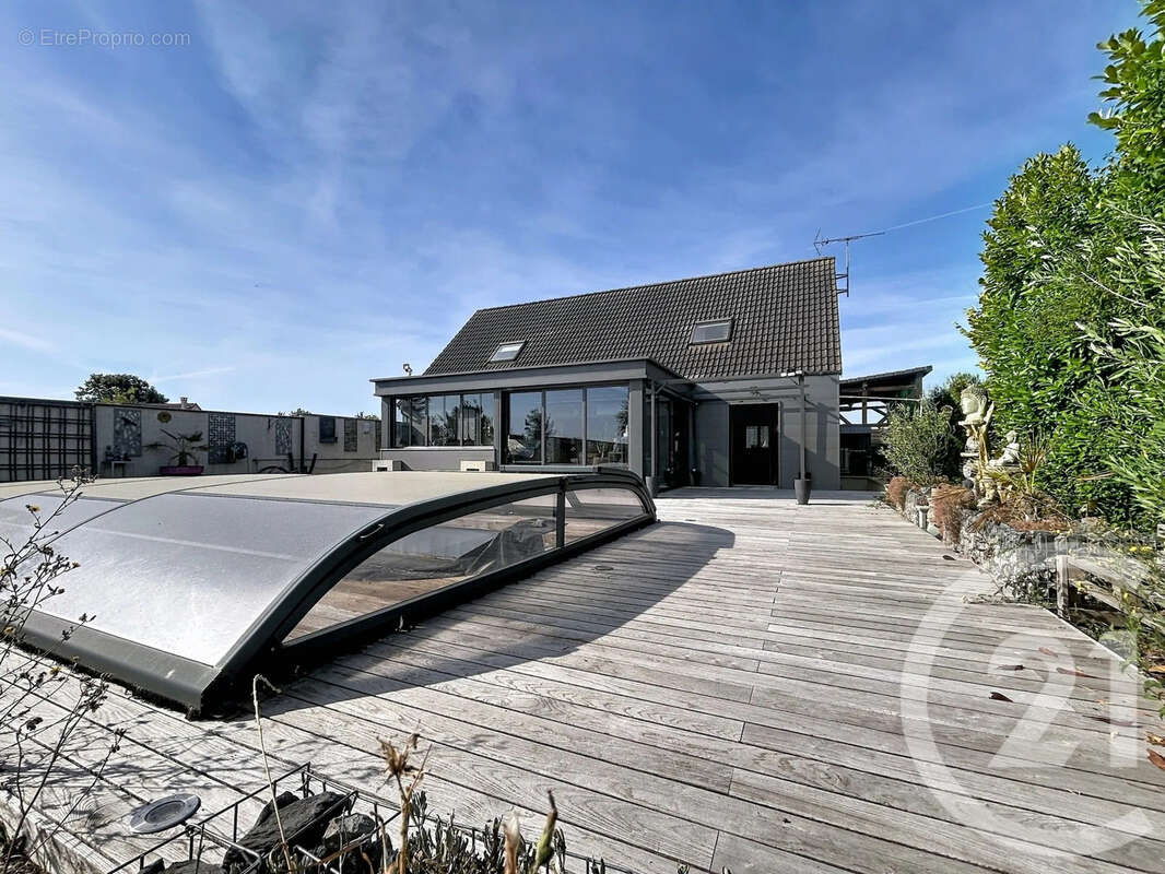 Maison 180 m² à Vraux  - photo 2