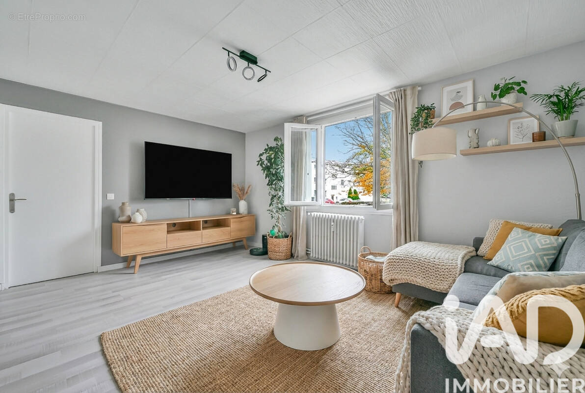 Photo 1 - Appartement à LA CELLE-SAINT-CLOUD