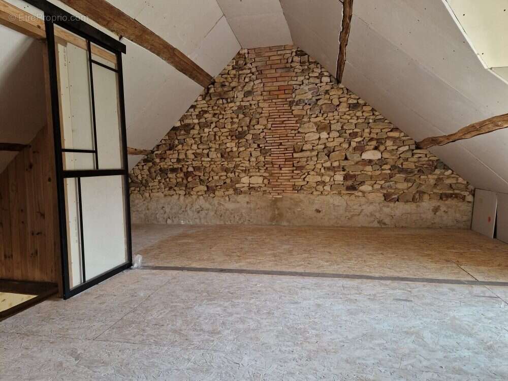 Maison 71 m² à Bethon  - photo 8