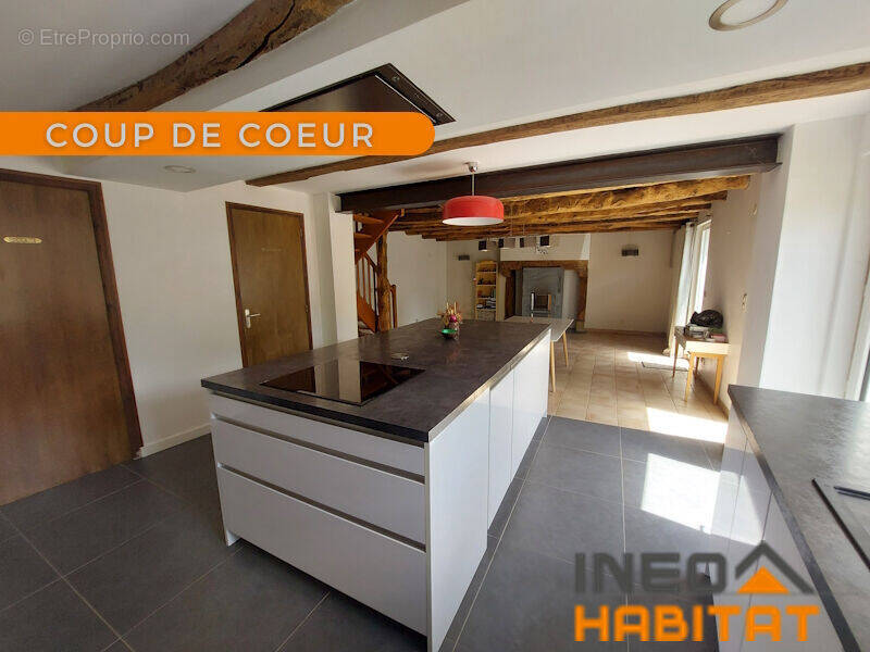 Maison à MELESSE