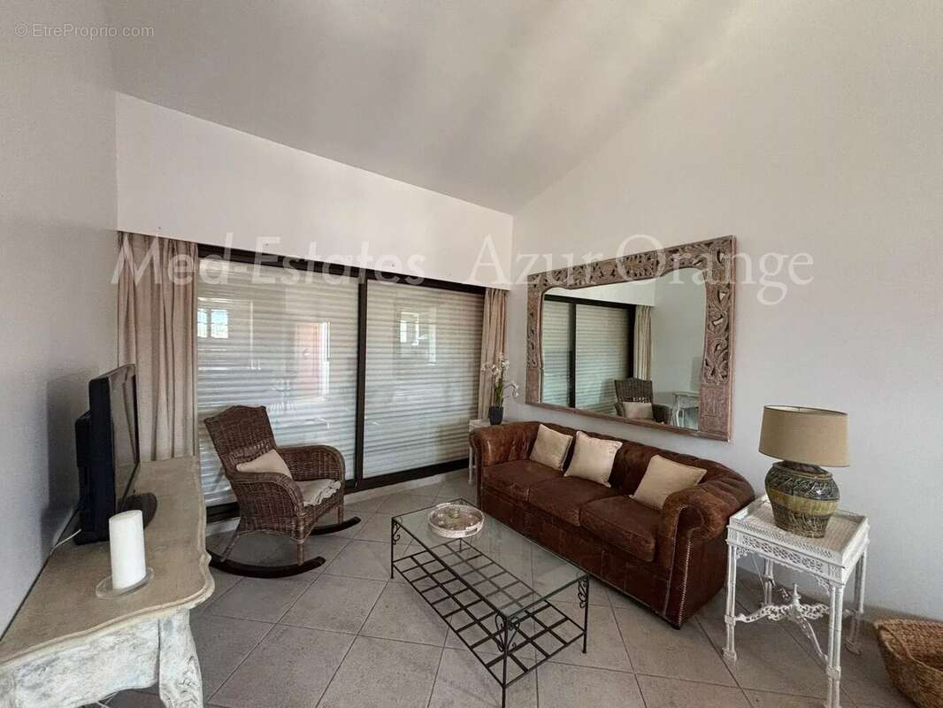 Appartement à GRIMAUD