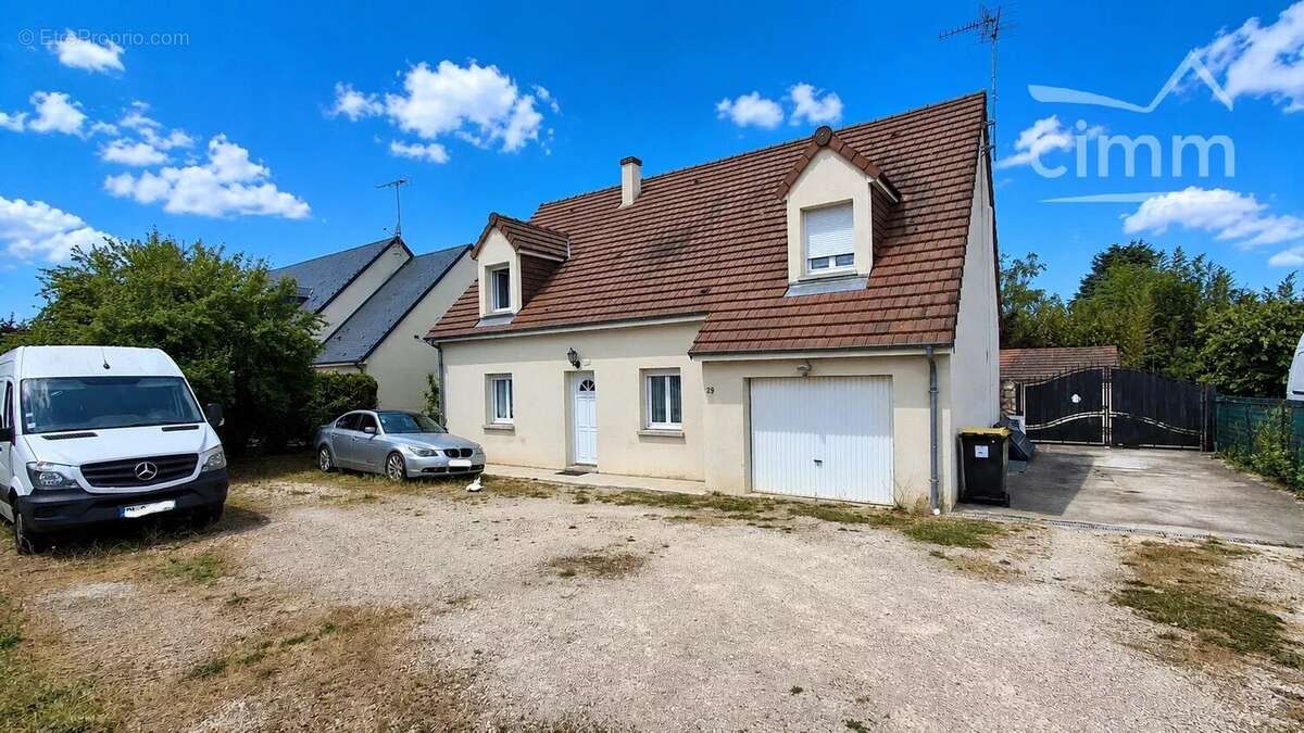 Maison à VINEUIL