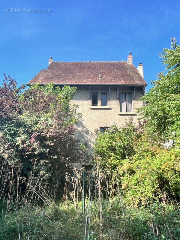 Maison à YZEURE