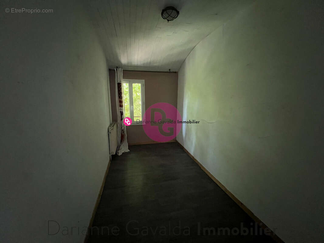 Maison à LIVINHAC-LE-HAUT